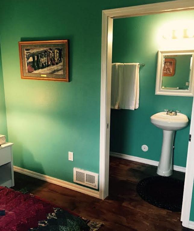 Gaynor Ranch Bed & Breakfast Polson Room photo