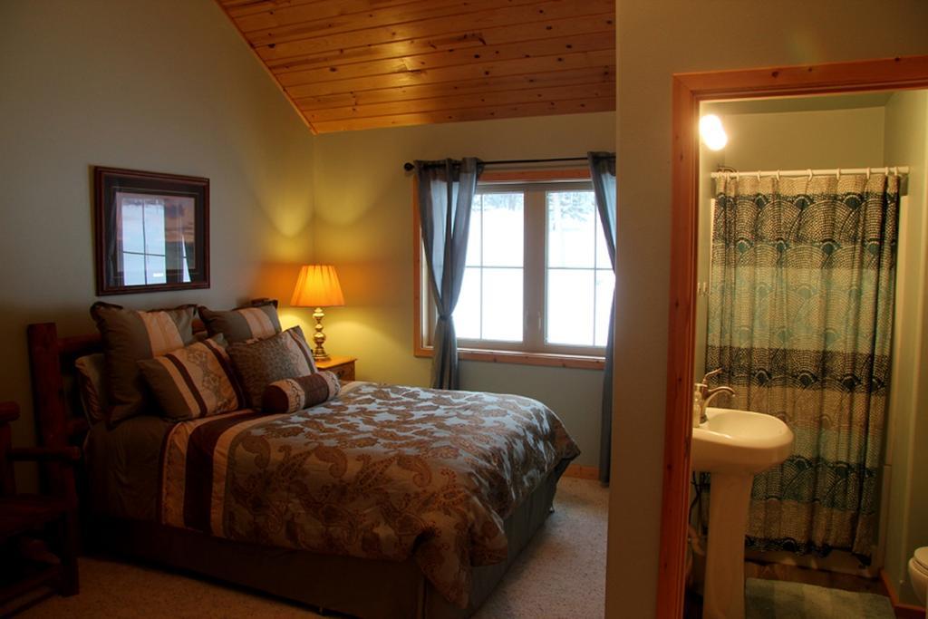 Gaynor Ranch Bed & Breakfast Polson Exterior photo